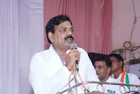 जबलपुर में स्वास्थ्य अधिकारी की नियुक्ति पर कांग्रेस का हंगामा