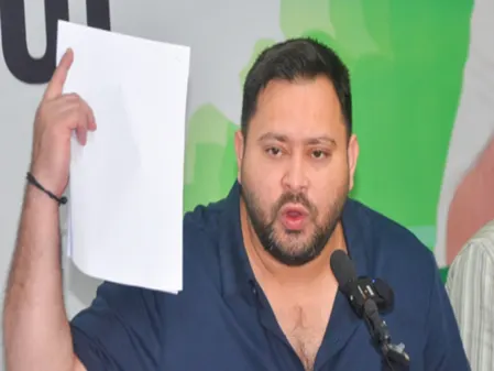 तेजस्वी यादव का एसआईआर पर फिर हमला, कहा- वोटर लिस्ट से नाम हटाना भाजपा की साजिश