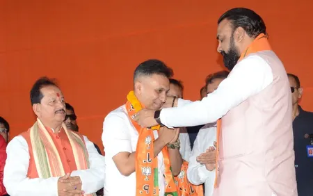 पूर्व आईपीएस अधिकारी आनंद मिश्रा ने भाजपा का दामन थामा, पूर्व मंत्री नागमणि भी हुए भाजपाई