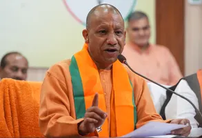 लखनऊ : एबीवीपी कार्यकर्ताओं पर लाठीचार्ज के बाद सीओ पर गिरी गाज, मामले की जांच करेंगे आईजी