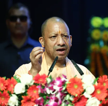 पहले बेटियां सुरक्षित नहीं थीं, आज खुद बना रही हैं अपना रास्ता: मुख्यमंत्री योगी