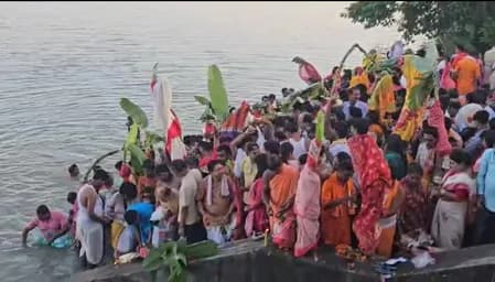 पश्चिम बंगाल, असम और ओडिशा में कोला बऊ स्नान के साथ दुर्गा पूजा की शुरुआत