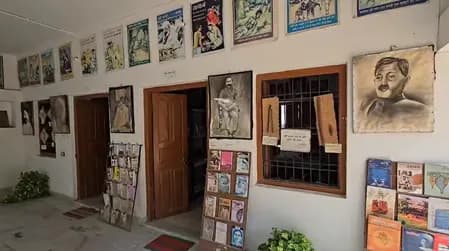 वाराणसी के लमही गांव में मुंशी प्रेमचंद की यादों को मिल रहा नया जीवन, साहित्यिक विरासत से रूबरू हुए छात्र