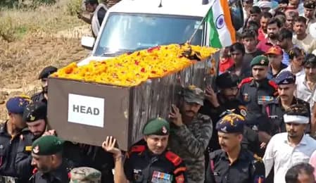 हरियाणा : अग्निवीर शहीद समय सिंह का पार्थिव शरीर पहुंचा नूंह, राजकीय सम्मान के साथ हुआ अंतिम संस्कार