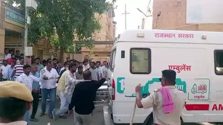 जैसलमेर से जोधपुर जा रही निजी बस में लगी भीषण आग, यात्री झुलसे