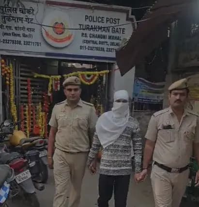 दिल्ली: संपत्ति विवाद में पोते ने दादा को मारी गोली, आरोपी गिरफ्तार