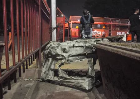 दिल्ली विस्फोट: जांच में नया खुलासा, फरीदाबाद के सेकेंड-हैंड डीलर से खरीदी गई थी संदिग्ध कार