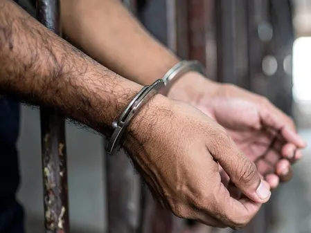 बटाला पुलिस ने गैंगस्टर के करीबी साथी को किया गिरफ्तार, हथियार बरामद