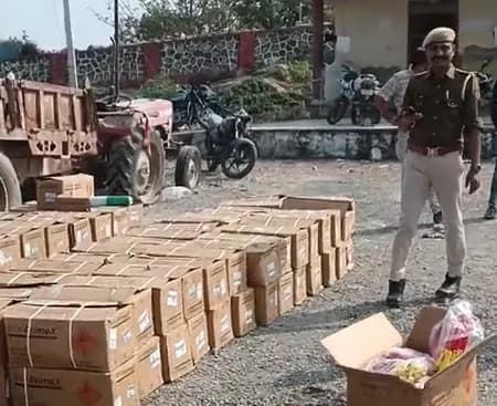राजस्थान: अवैध विस्फोटक सामग्री से भरी पिकअप जब्त, वाहन चालक गिरफ्तार