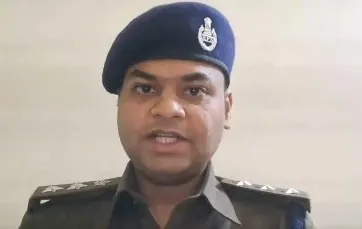 बिहार : पटना में अज्ञात बाइक सवार बदमाशों ने व्यापारी से 5 लाख रुपए लूटे