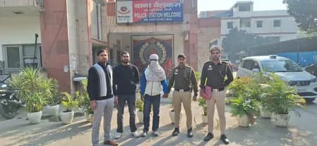 दिल्ली: डिलीवरी बॉय से लूट मामले में दो आरोपी गिरफ्तार, चाकू और बाइक बरामद