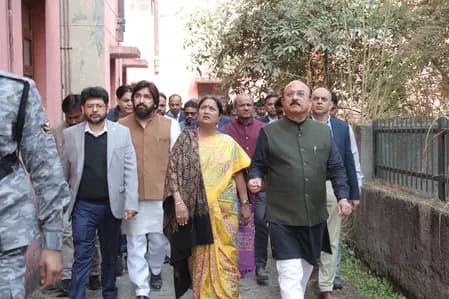 गरीब परिवारों का सपना दिल्ली सरकार पूरा करेगी: रेखा गुप्ता