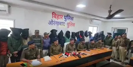 बिहार: रेलवे की संपत्ति चोरी करने वाले कुख्यात टार्जन-रमेश गिरोह के 15 चोर गिरफ्तार