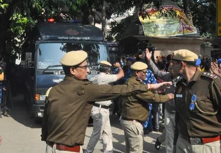 दिल्ली ब्लास्ट मामला: अल फलाह यूनिवर्सिटी के वाइस चांसलर जावेद अहमद सिद्दीकी की न्यायिक हिरासत 20 दिसंबर तक बढ़ी