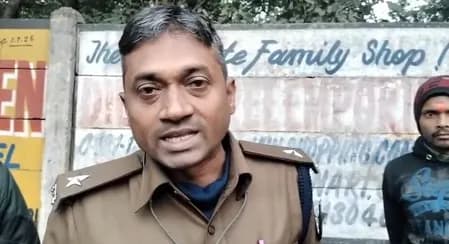 झारखंड: जमशेदपुर में ट्रैफिक जांच के दौरान हंगामा, पुलिस की कथित धक्का-मुक्की से स्कूटी सवार महिला घायल