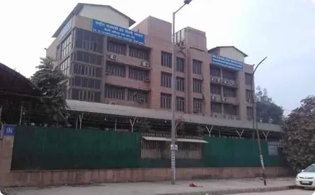 दिल्ली अधीनस्थ सेवा चयन बोर्ड की मार्च में होने वाली परीक्षा पर रोक, आयु सीमा बढ़ा सकती है सरकार