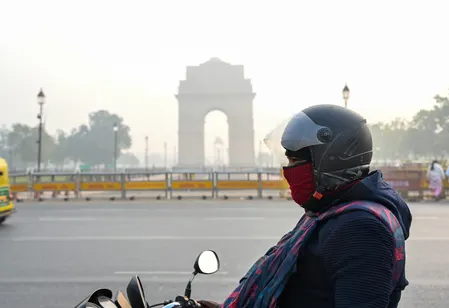 नया साल: दिल्ली में शाम 7 बजे के बाद सीपी में गाड़ियों की एंट्री बंद, इंडिया गेट पर भी पाबंदियां