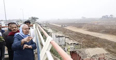 पटना: सीएम नीतीश ने जेपी गंगापथ सौंदर्यीकरण कार्य का किया निरीक्षण, अधिकारियों को दिए निर्देश