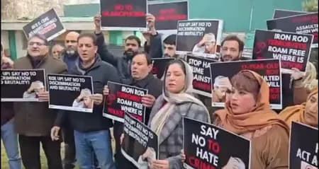 देहरादून में दो कश्मीरी शॉल विक्रेताओं पर हुए हमले का विरोध, जम्मू-कश्मीर छात्र संघ ने केंद्र से दखल की मांग की