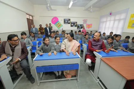 सीएम रेखा गुप्ता की मौजूदगी में शिक्षा मंत्री ने किया 100 आधुनिक आईसीटी लैब्स और डीआईईटी का उदघाटन