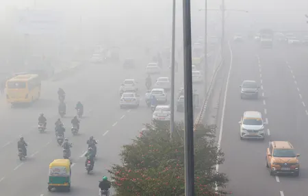 दो दिन की राहत के बाद फिर बिगड़ी हवा, एनसीआर में कई इलाके रेड जोन में, लोनी का एक्यूआई 400 तक पहुंचा