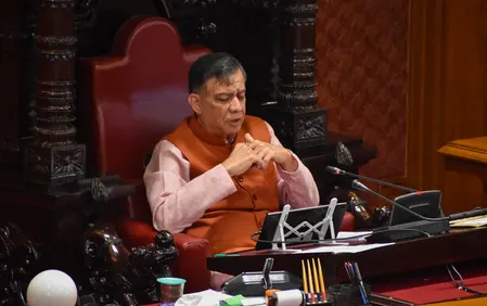 यूपी विधानसभा: सिंचाई, सड़क और नगर विकास पर सदन गरमाया, सत्ता-विपक्ष में तीखी बहस