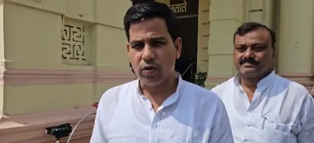 चुनावी राज्यों में ईसीआई सख्त, प्रचार के लिए सरकारी संसाधनों के इस्तेमाल पर पूरी तरह रोक