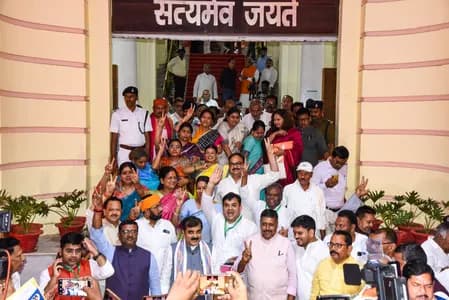 पटना : कांग्रेस विधायक सुरेंद्र कुशवाहा ने राज्यसभा चुनाव पर उठाए सवाल, कहा- गलत उम्मीदवार उतारा