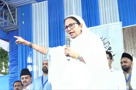 हम भाजपा को आपके मतदान के अधिकार छीनने नहीं देंगे: ममता बनर्जी