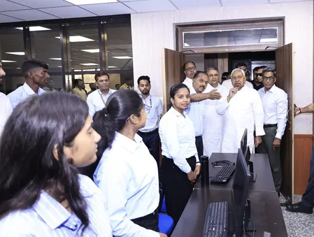 नीतीश कुमार ने बिपार्ड स्किल पार्क के दक्षता भवन का किया निरीक्षण, अधिकारियों को दिए निर्देश