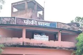 झारखंड के पलामू में आपसी विवाद में युवक ने सगे भाई को कुल्हाड़ी से काट डाला