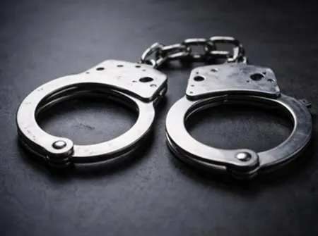 पुलिसकर्मियों के आपत्तिजनक वीडियो वायरल मामले में 2 गिरफ्तार