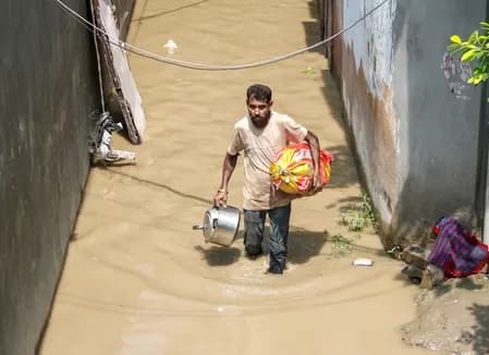 दिल्ली स्थित यमुना बाजार कॉलोनी के 310 परिवारों घर खाली करने का निर्देश, डीडीएमए ने जारी किया नोटिस