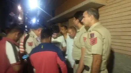 दिल्लीः मां-बेटे की हत्या करने वाले आरोपी को पुलिस ने मुठभेड़ में किया गिरफ्तार
