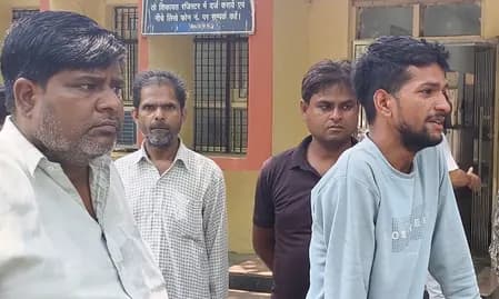 दिल्ली : न्यू उस्मानपुर में युवक की चाकू गोदकर हत्या, आरोपी ने खुद फोन कर दी वारदात की सूचना