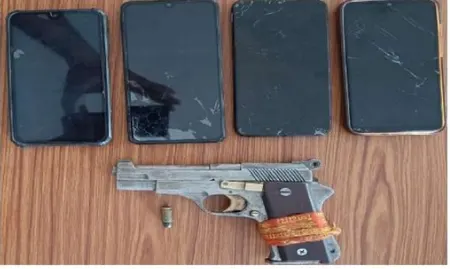 बिहार: मुजफ्फरपुर में एसटीएफ की दोहरी कार्रवाई, हथियारों के साथ तीन गिरफ्तार, मोस्ट वांटेड भी दबोचा