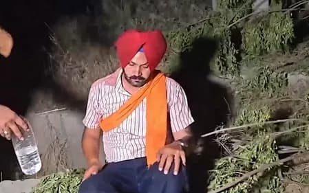 सीएम कार्यक्रम के बाद फरीदकोट में हाईवोल्टेज ड्रामा, टंकी पर चढ़ा स्वास्थ्य कर्मचारी