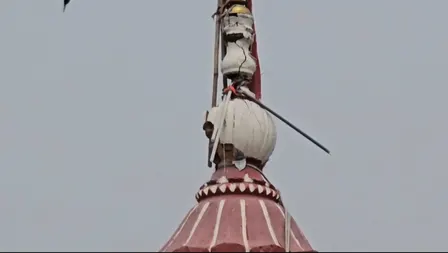 बिहार : दरभंगा के ऐतिहासिक जलेश्वरनाथ महादेव मंदिर पर गिरी आकाशीय बिजली, शिखर क्षतिग्रस्त