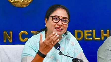 नई इलेक्ट्रिक वाहन नीति पर सीएम रेखा गुप्ता बोलीं- स्वच्छ परिवहन और हरित भविष्य हमारी प्राथमिकता