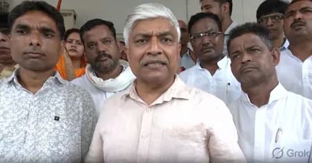फीस बढ़ोतरी पर गरमाई सियासत, राजेंद्र पाल गौतम ने सरकार को घेरा