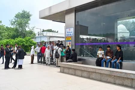 सीजेपी प्रदर्शन के चलते डीएमआरसी का बड़ा फैसला, नई दिल्ली मेट्रो स्टेशन बंद