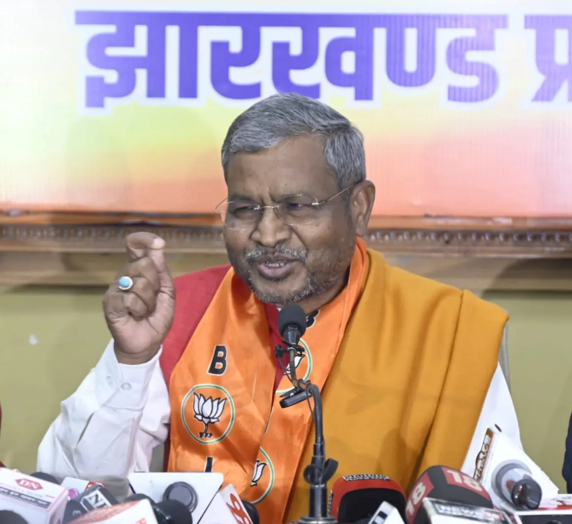बाबूलाल मरांडी ने हेमंत सोरेन से आलू के ट्रकों को रोकने के मामले को सुलझाने का किया आग्रह