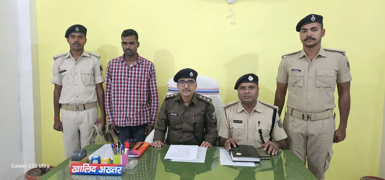 पुलिस ने 35 हजार का इनामी कुख्यात स्प्रीट माफिया को किया गिरफ्तार