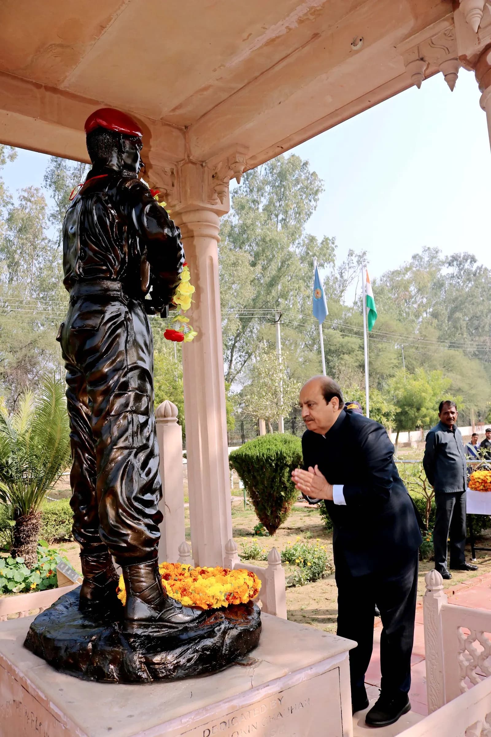 जींद विवि में शहीद कैप्टन पवन कुमार को श्रद्धांजलि