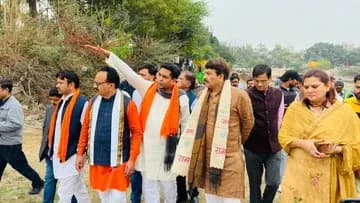 सांसद मनोज तिवारी ने भाजपा विधायकों के साथ किया यमुना घाट का दौरा