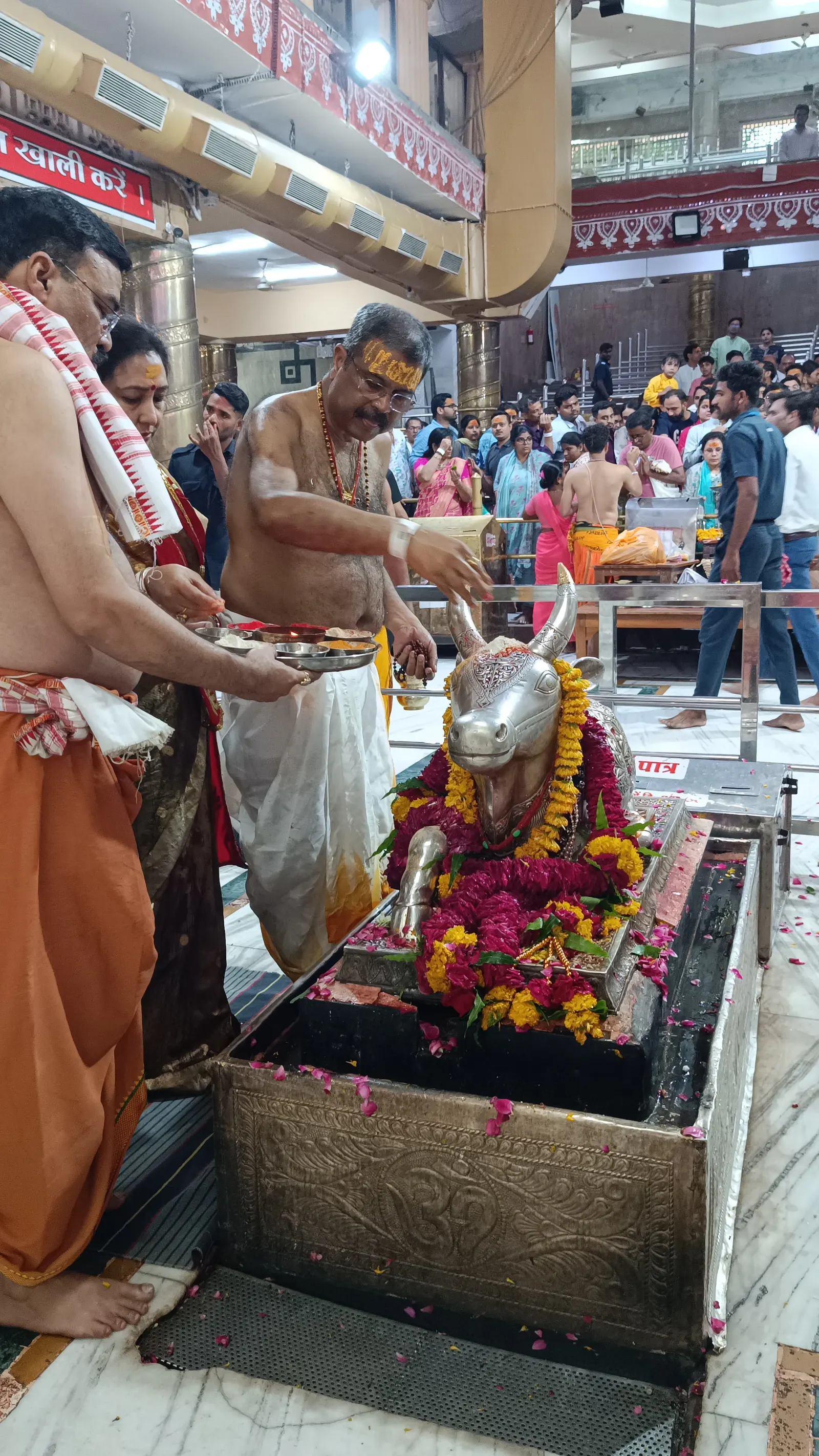 फरीदाबाद : हिंदू समुदाय ने मस्जिद में की सेवा,मुस्लिमों ने मनाई ईद