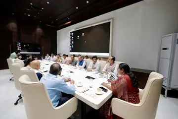 दिल्ली को स्वच्छ और सुंदर बनाने की दिशा में अहम कदम: मुख्यमंत्री रेखा गुप्ता की अध्यक्षता में लैंडफिल और कचरा प्रबंधन पर उच्च स्तरीय बैठक