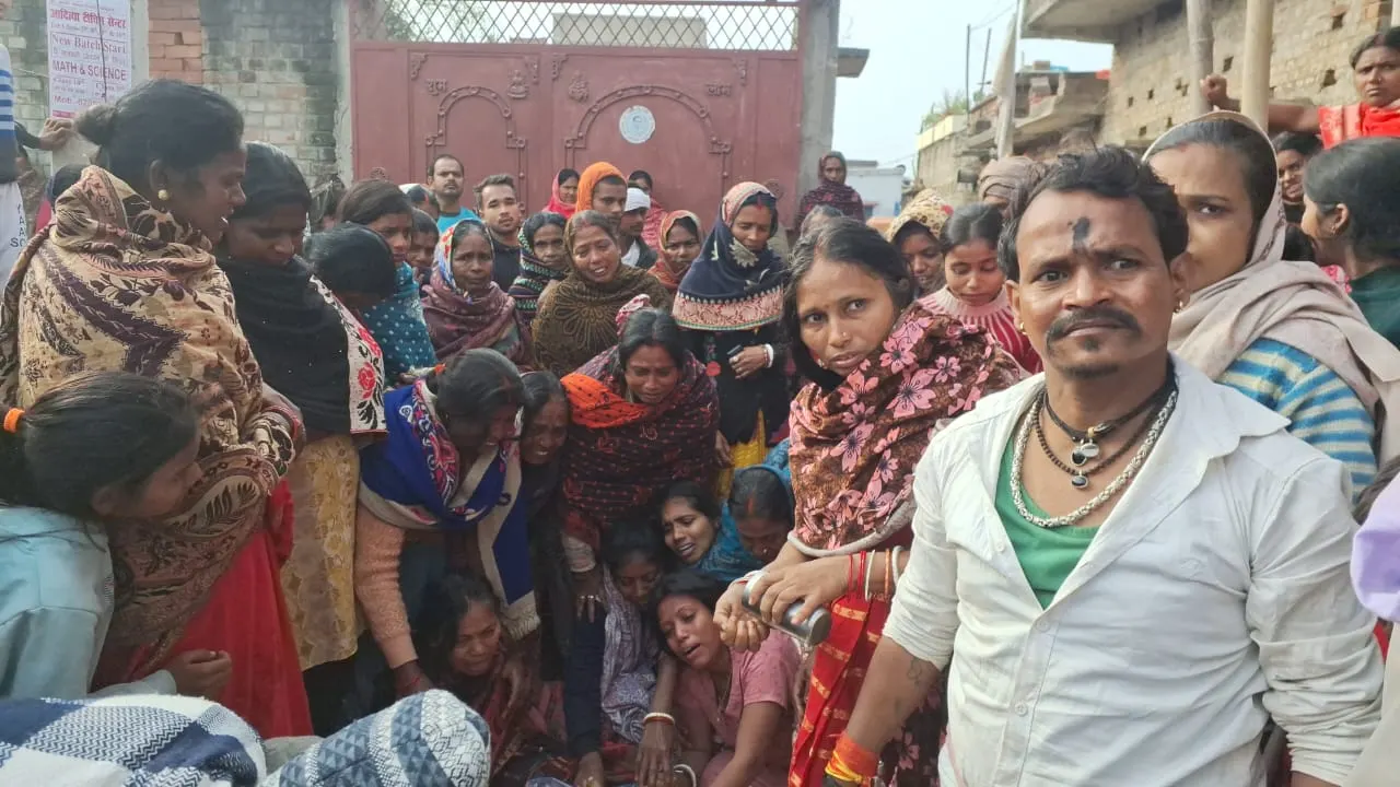 नवादा में भीषण सड़क हादसे में दो बाइक सवार की मौत, एक की हालत नाजुक