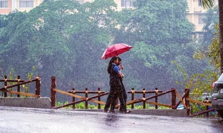 केरल में भारी बारिश का अलर्ट, कोझिकोड के शैक्षणिक संस्थान बंद