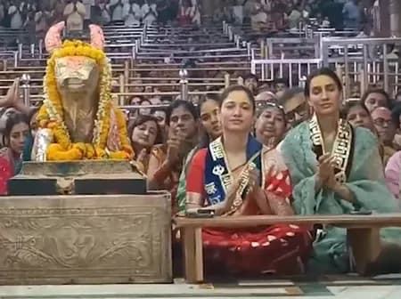 'भस्म आरती में शामिल हो पाना मेरा सौभाग्य', बाबा महाकाल के दरबार पहुंचीं तमन्ना भाटिया